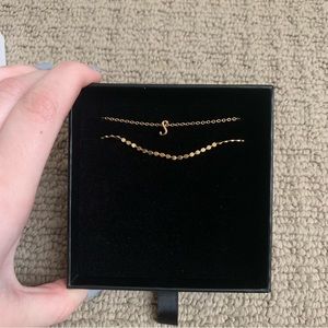 ‘S’ gold bracelet set